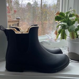 Selling black slightly heeled boots. Very fuzzy. So comfortable. And stretchy.